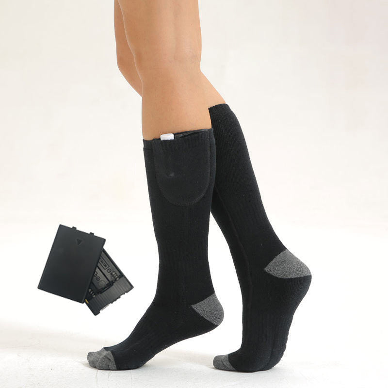 Heated socks with adjustable temperature