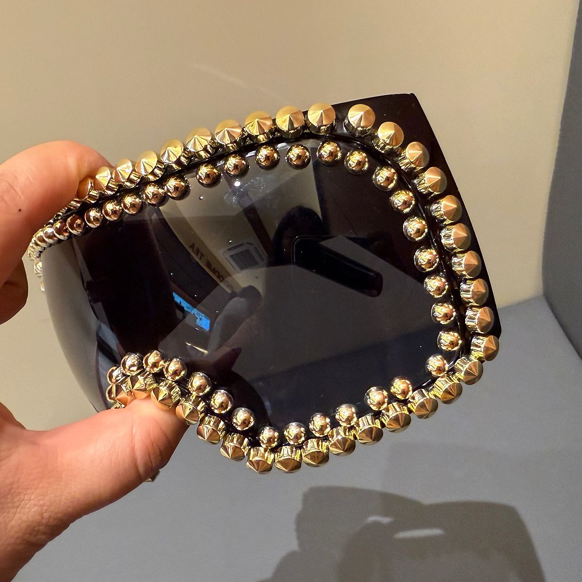 Ladies' Fashionable Ski Goggles with Glamorous Rhinestone Embellishment