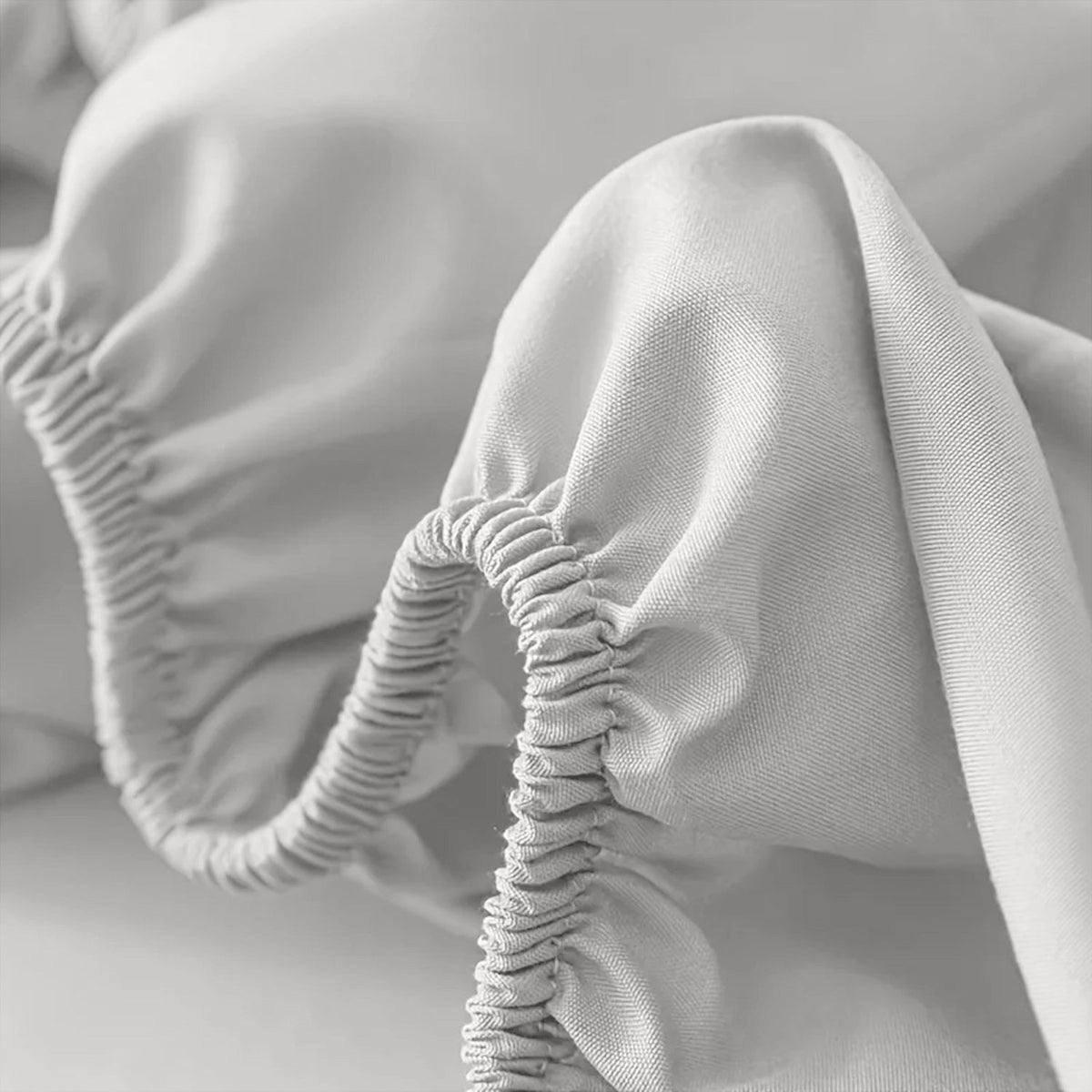 Luxurious Deep-Fit Sheet – Effortless All-Season Comfort