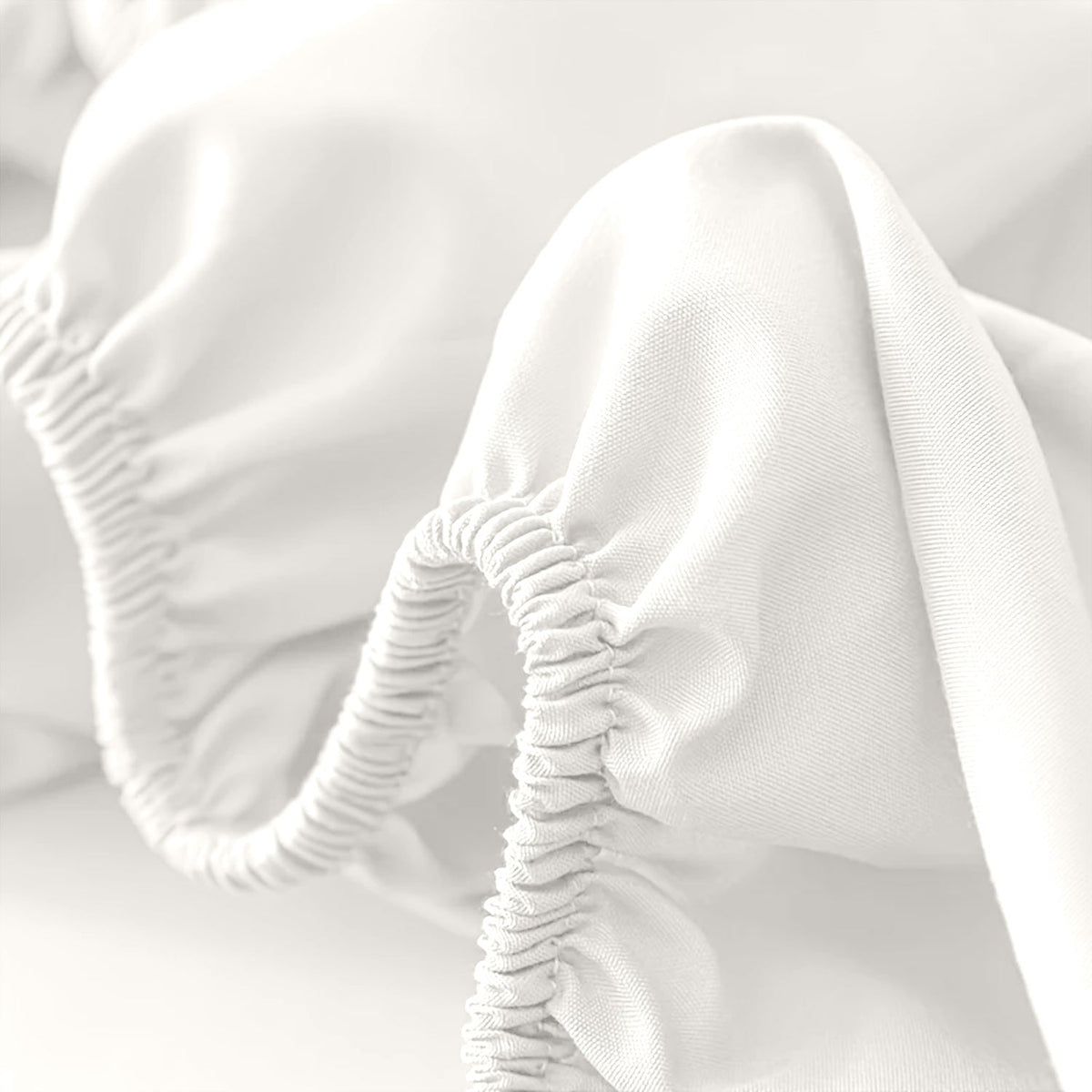 Luxurious Deep-Fit Sheet – Effortless All-Season Comfort