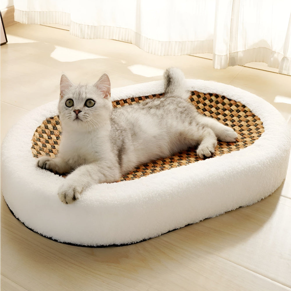 Luxury Cat Bed with Scratching Surface – Plush 2-in-1 Cat Furniture