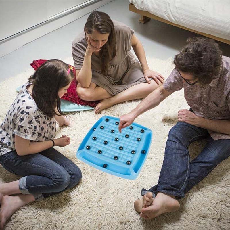 Magnetic chess game set