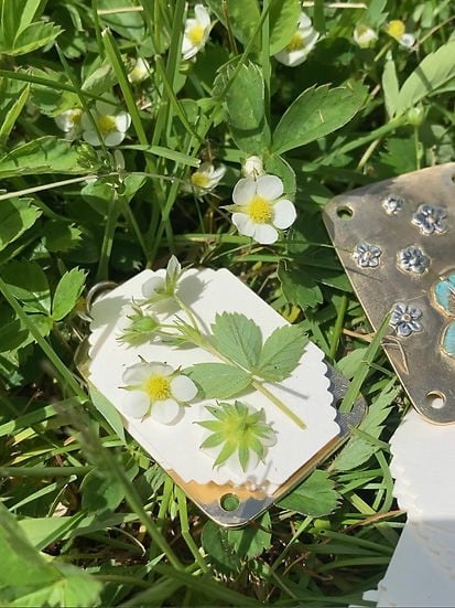 Boneroshop | Mini Flower Press | Compact Botanical Keepsake Maker | Portable Craft Tool