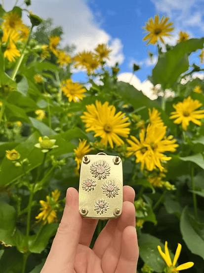 Boneroshop | Mini Flower Press | Compact Botanical Keepsake Maker | Portable Craft Tool