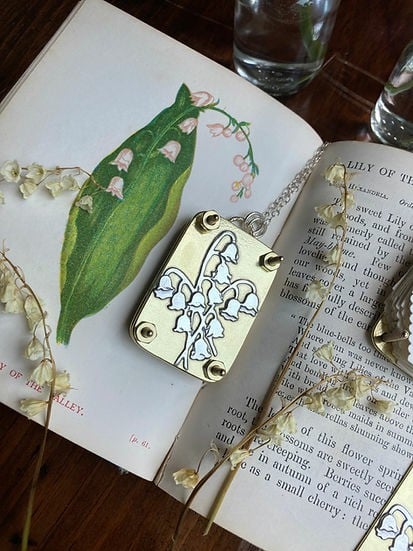 Boneroshop | Mini Flower Press | Compact Botanical Keepsake Maker | Portable Craft Tool