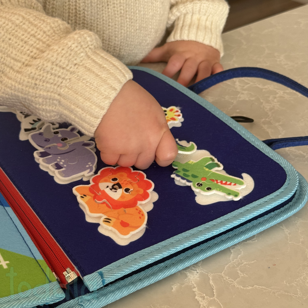 Boneroshop Montessori Busy Board