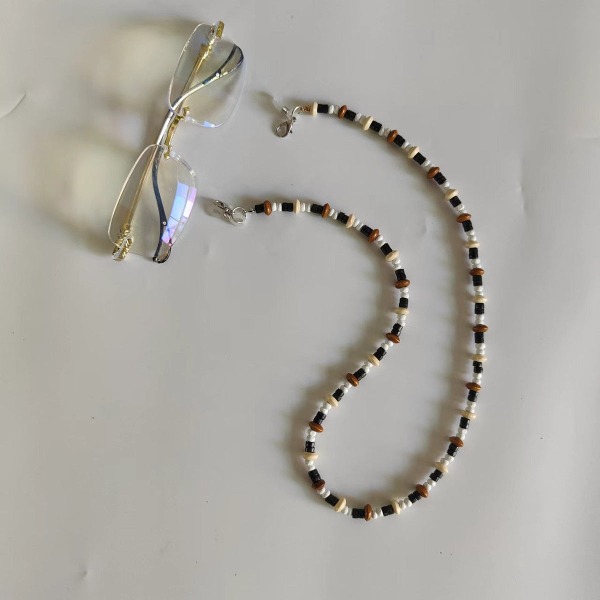 Pearl glasses chain