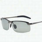 Photochromic sunglasses with polarised anti-glare lenses
