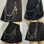 Pleated skirt with stylish chains