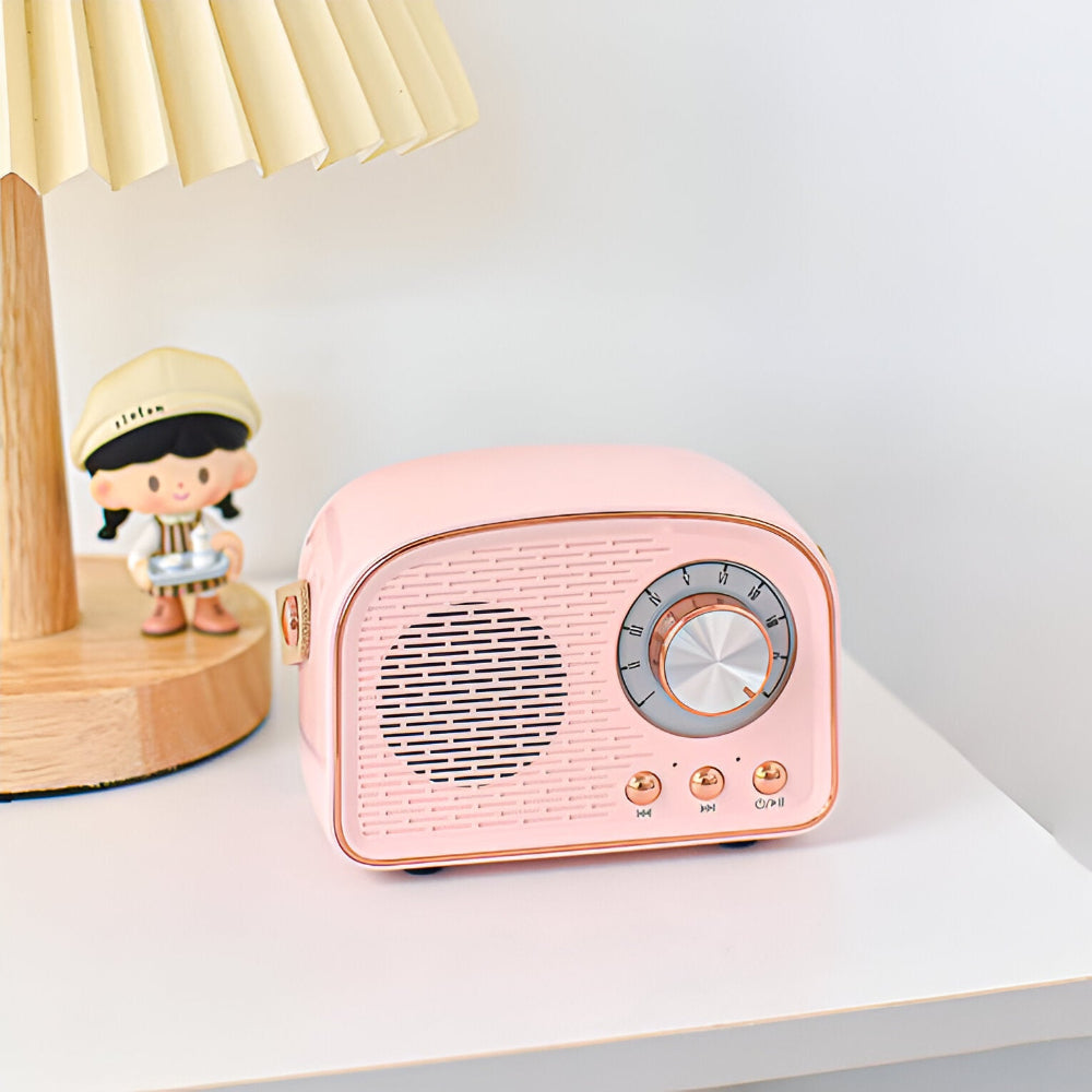 Retro Bluetooth Speaker in Vintage Radio Design with Wireless Sound System