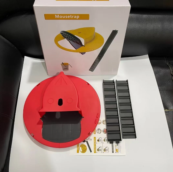 Self-Closing Mouse Trap with Automatic Reset