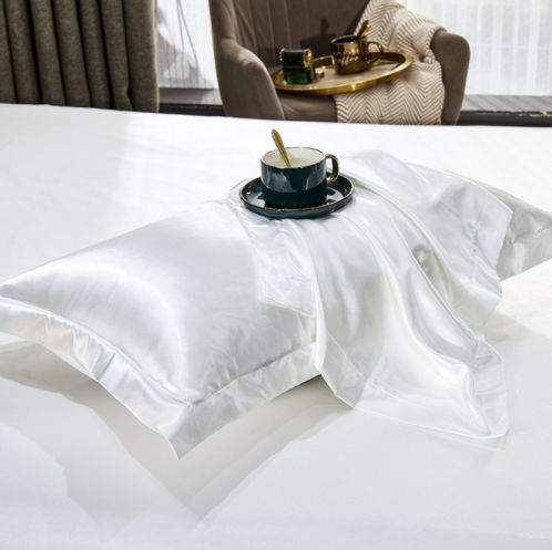 Soft Silk Satin Pillowcase – Hypoallergenic Mulberry Silk & Plant Fibre