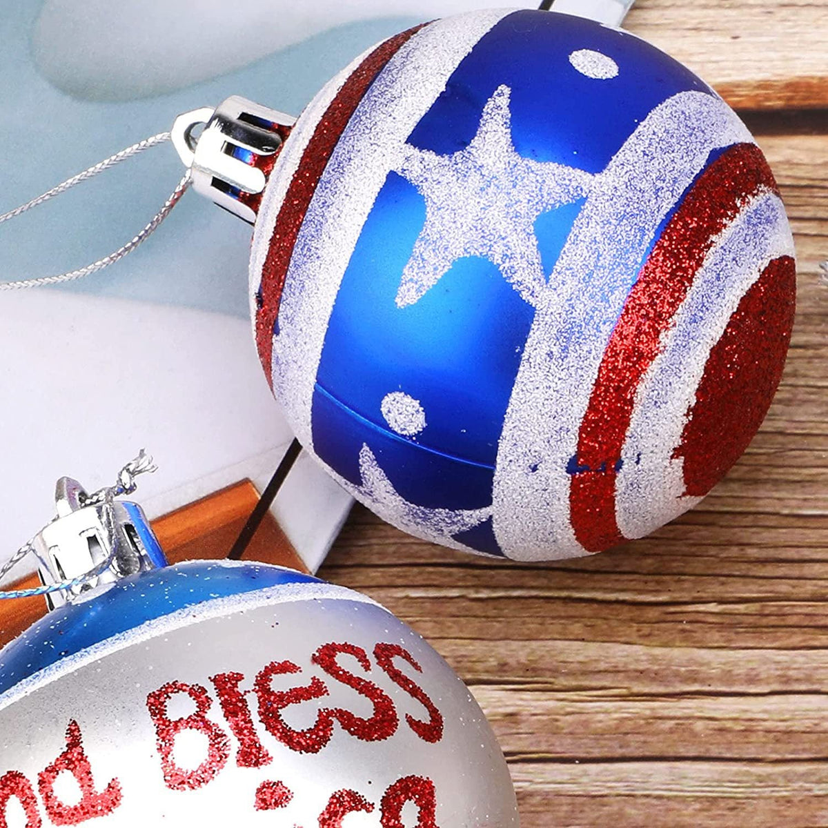 Unisex Festive Christmas Bauble Set with Star and Text Design