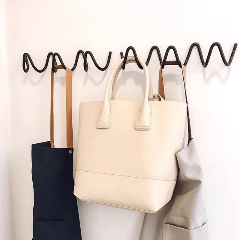 Wave wall-mounted coat rack in iron with 3 or 5 hooks and screws included, 6 colours, 33 or 56 cm