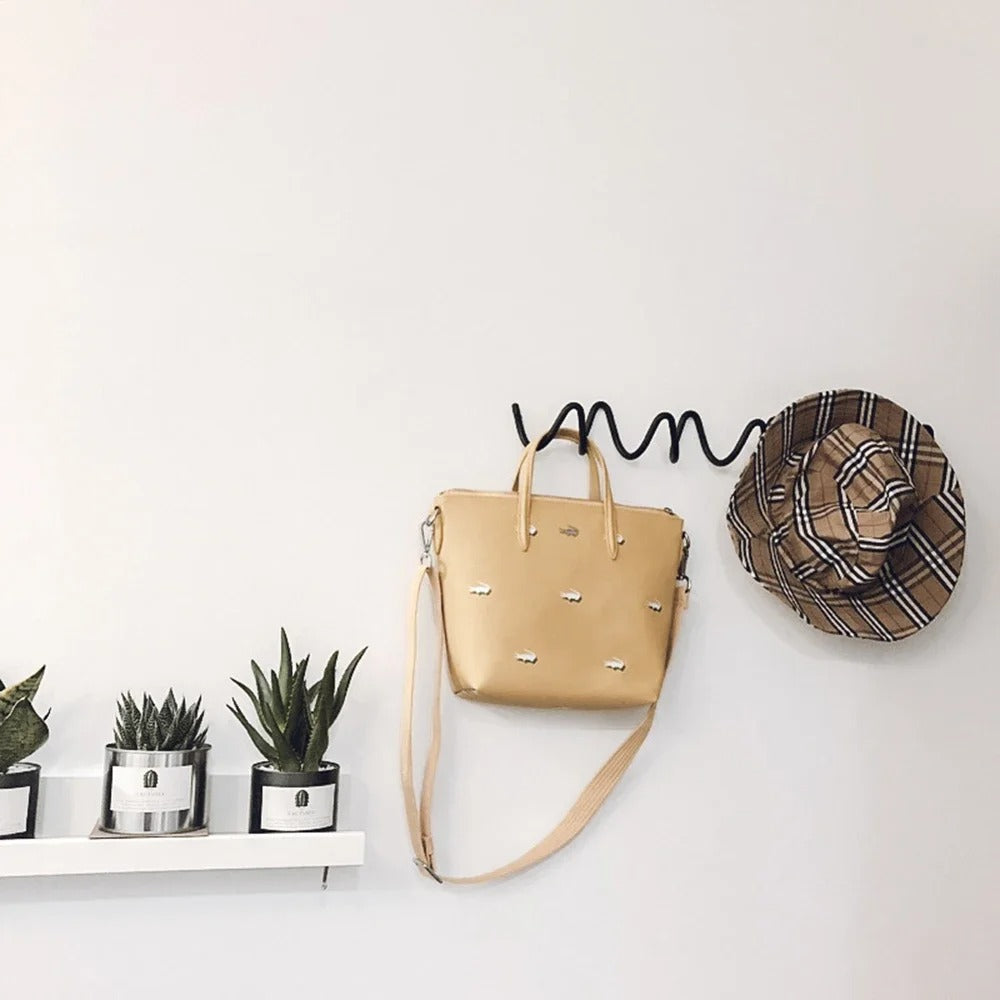 Wave wall-mounted coat rack in iron with 3 or 5 hooks and screws included, 6 colours, 33 or 56 cm