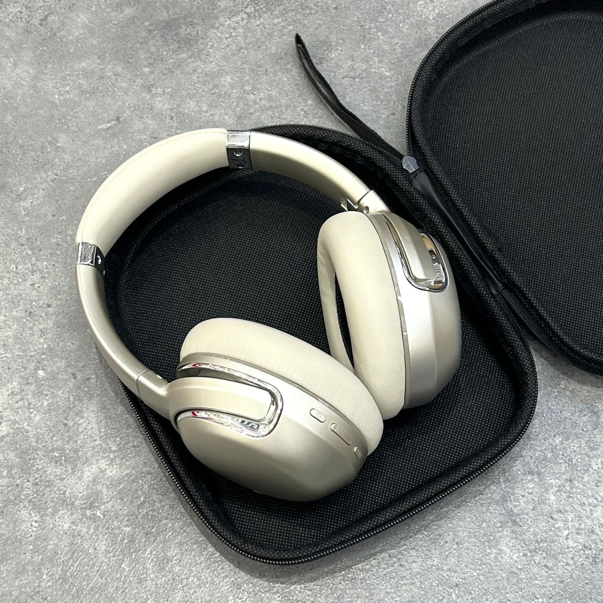 Wireless Noise Cancelling Headphones