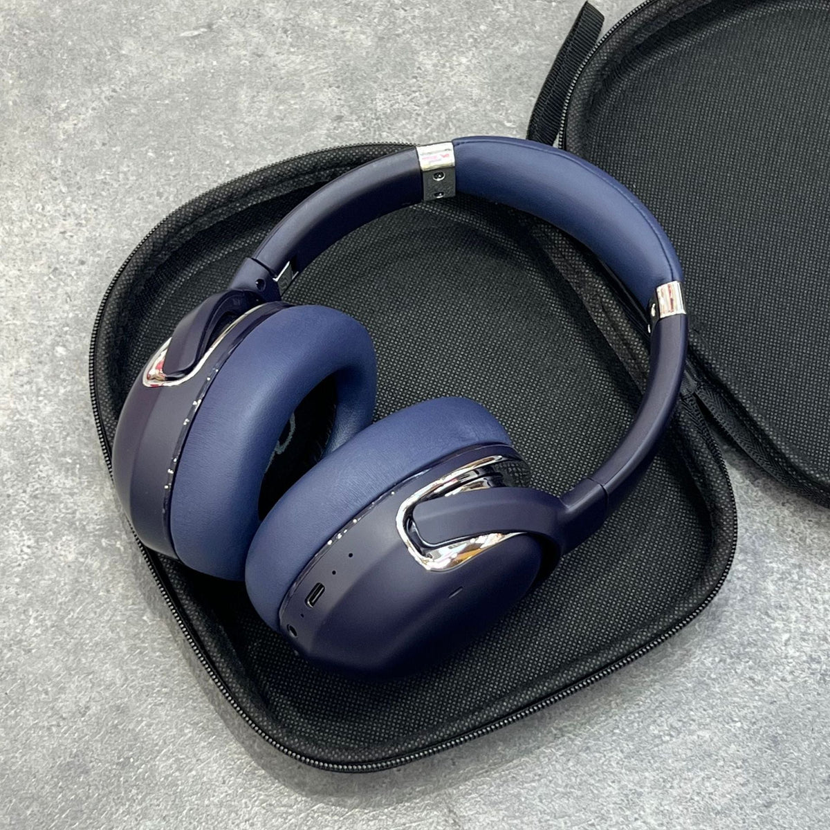 Wireless Noise Cancelling Headphones