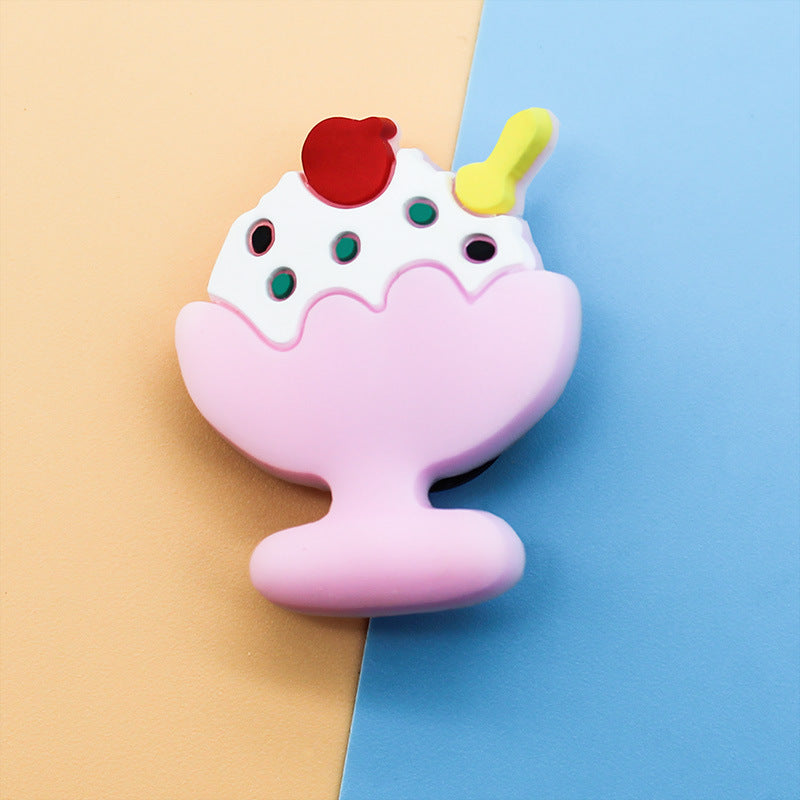 Women's Creatively Designed Magnet