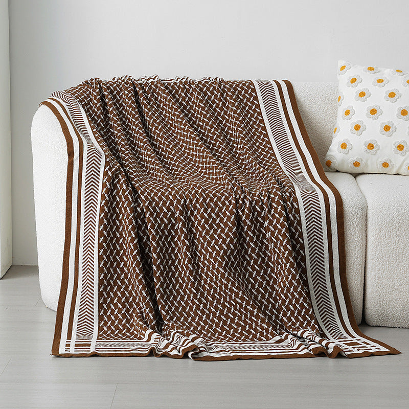 Women's Elegant Snuggle Blanket in Soft Knit with Geometric Pattern