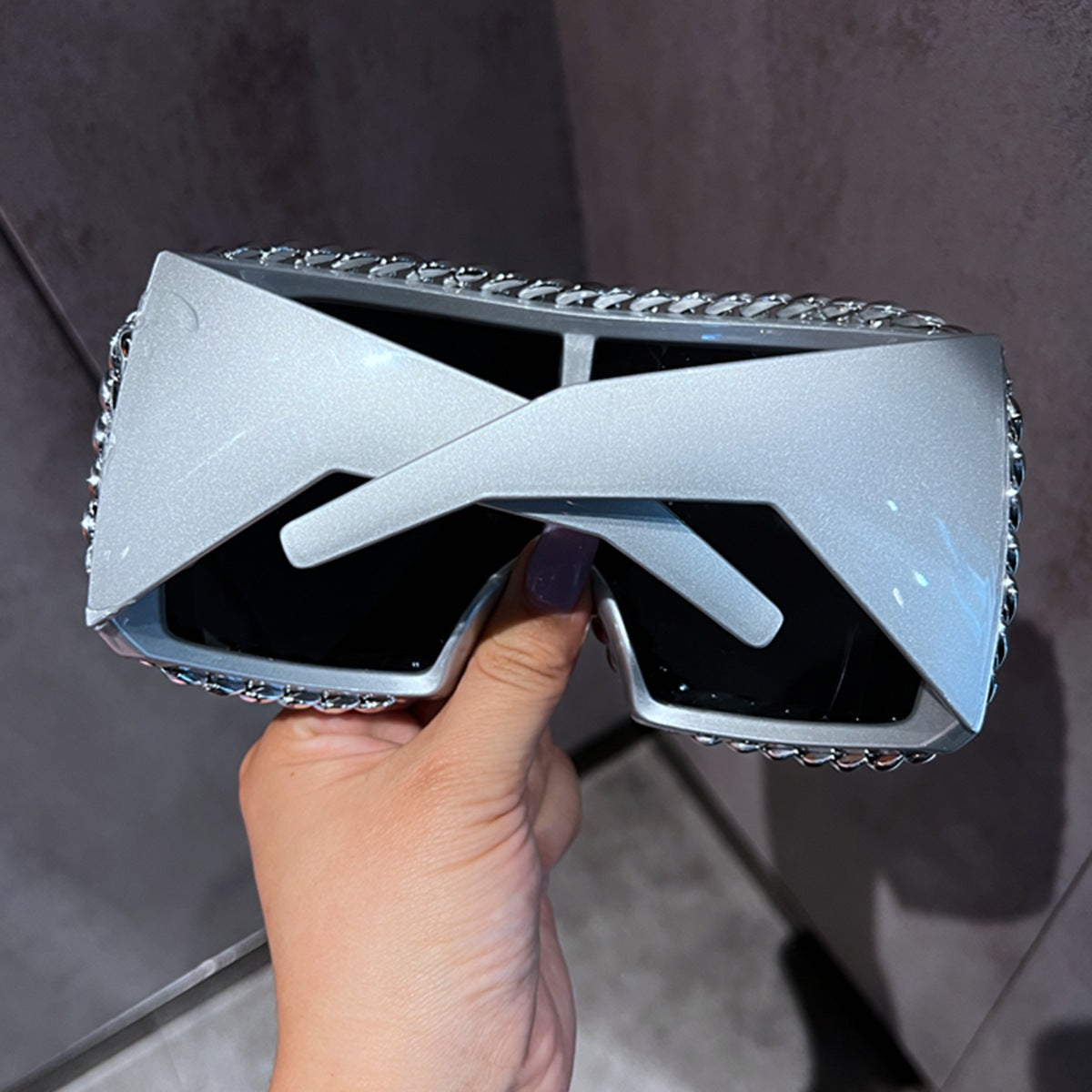 Women's Ski Goggles with Luxurious Chain Frame