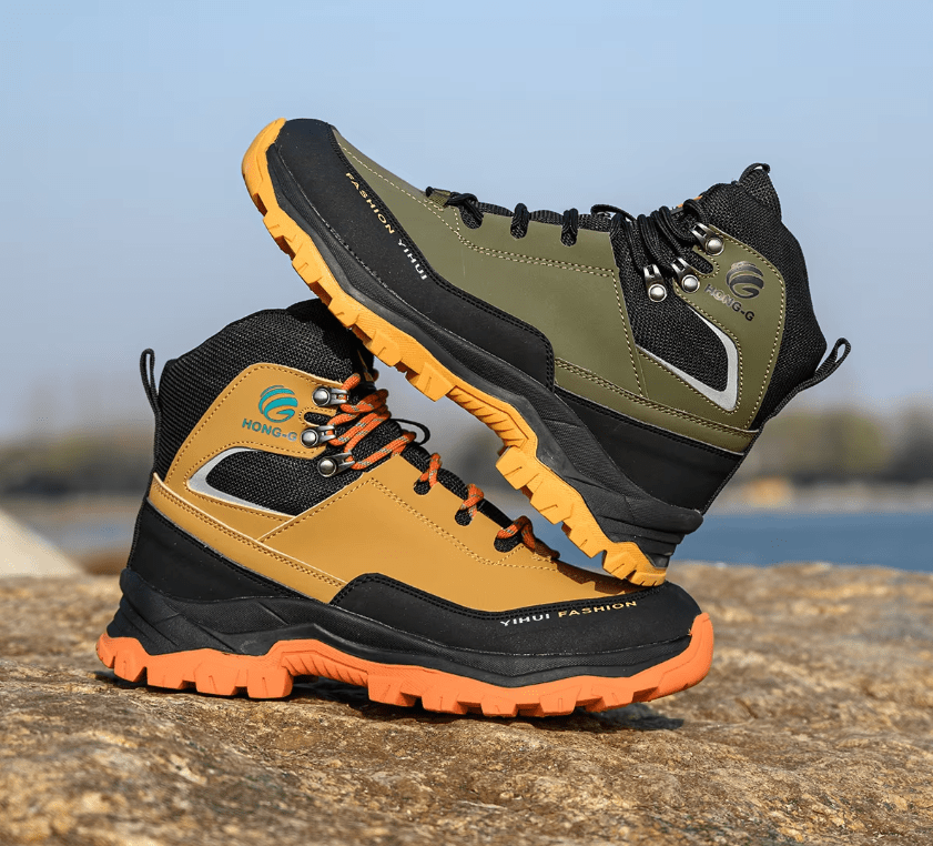 HONG-G work boots in autumn and winter conditions demonstrating all-weather protection and comfort