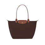 Longchanp Le Pliage bag worn as everyday tote